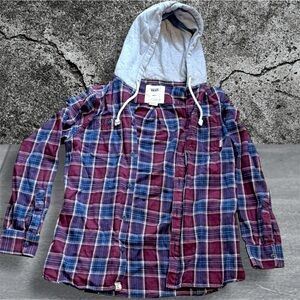 Vans Blue & Maroon Plaid Hooded Shacket β’ Pre-owned Small in great condition